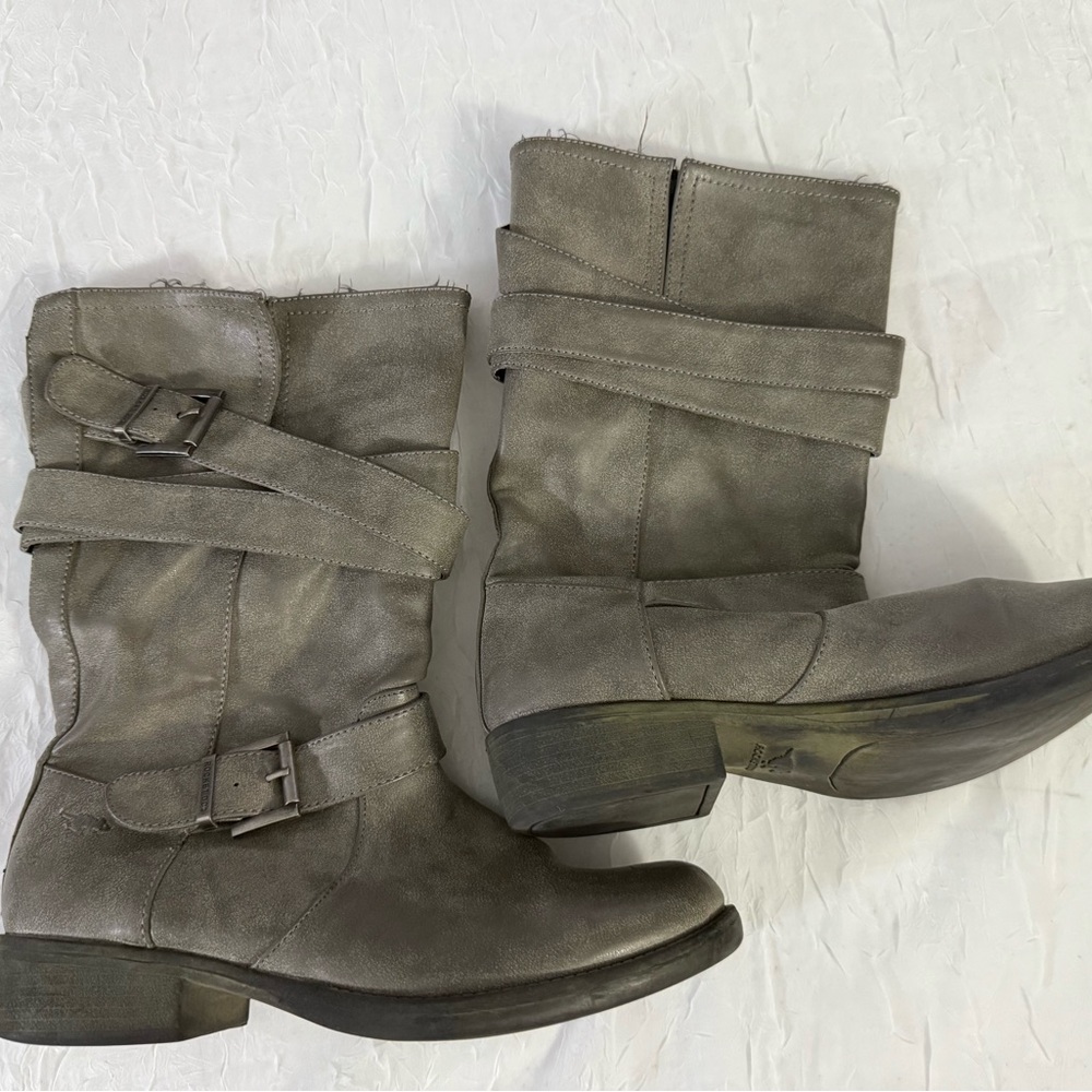 Stylish Rocket Dog Gray Leather Boots